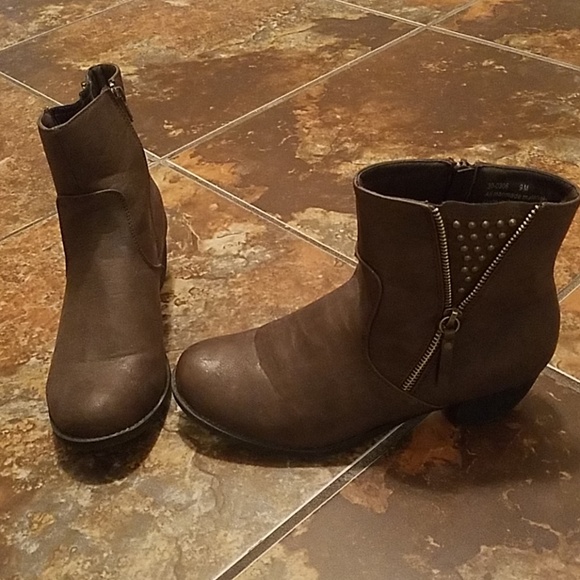 Booties - Picture 1 of 4